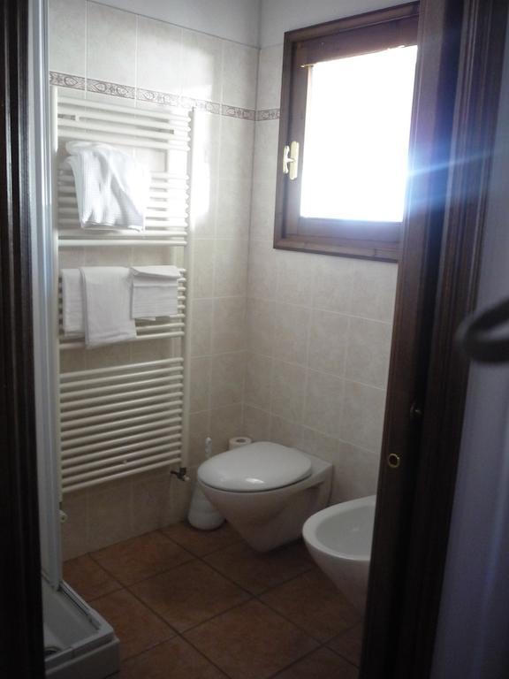 Hotel Mamma Teresa Sestola Pokoj fotografie